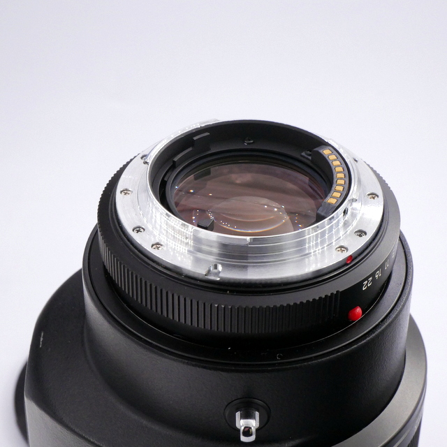 S-H-HPYNYS_4.jpg - Leica MF 70-180mm F/2.8 Vario-APO-Elmarit-R ROM Lens - Image 3