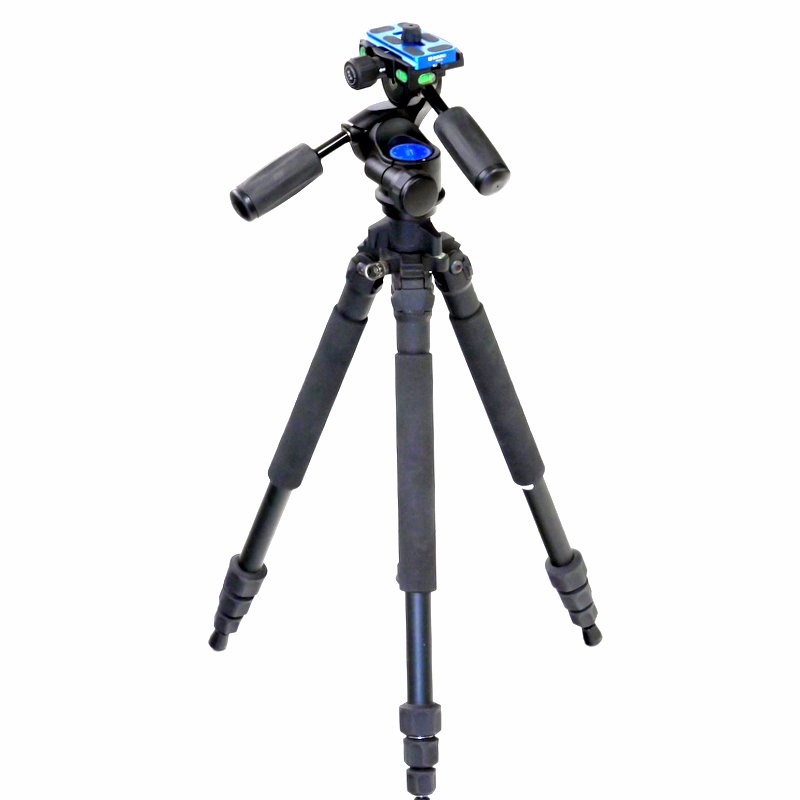 Best image for Induro AT-014 and HD2A head Tripod Kit
