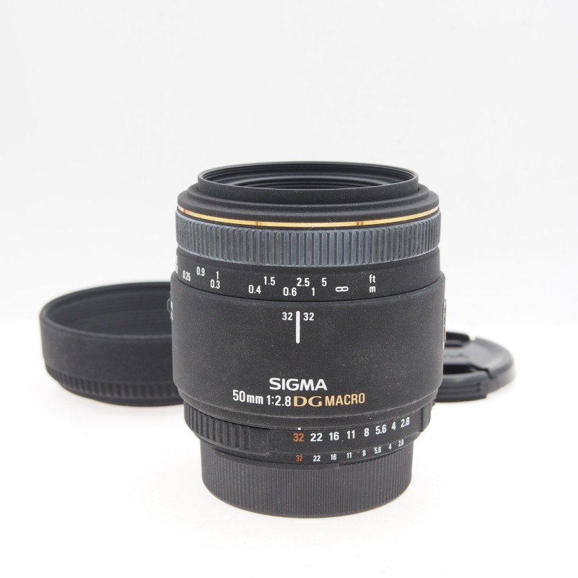 Sigma 50mm F2.8 DG Macro Lens for FX-Mount 
