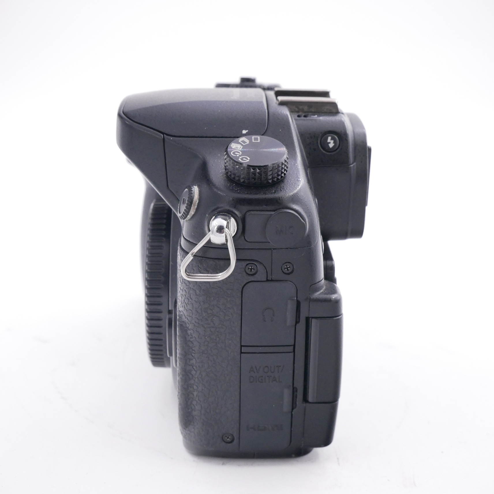 S-H-J9H3F5_3.jpg - Panasonic Lumix GH4 Body Only - Image 1