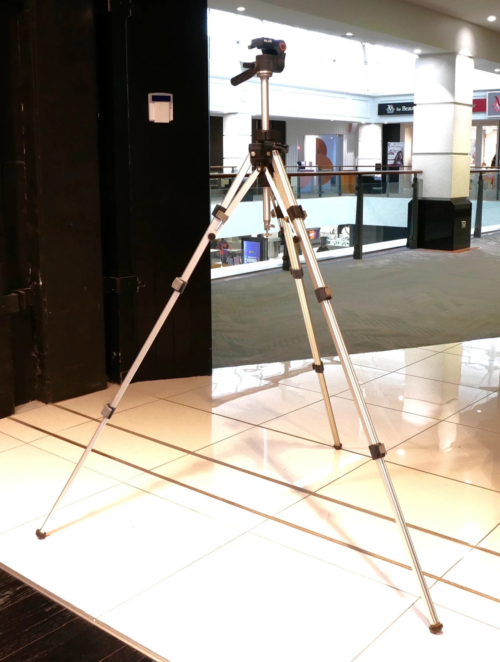 Best image for Slik 88M Tripod