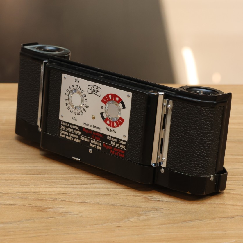 S-H-JSKP99_1.jpg - Zeiss Contarex Camera Back - Image 1