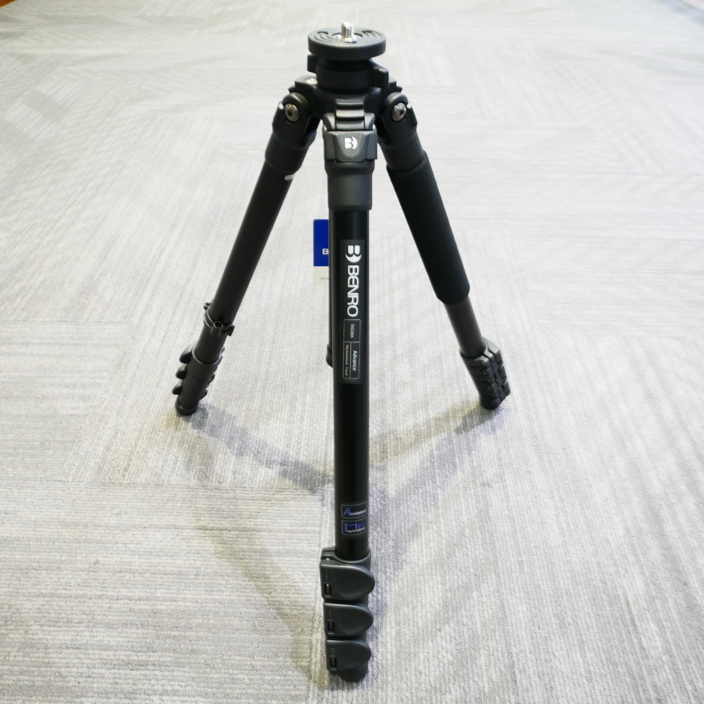 S-H-K7NPH2_2.jpg - Benro Adavance TAD28A Tripod  - Image 3