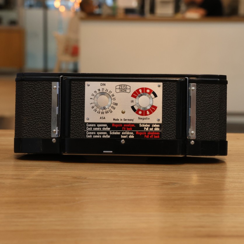 Best image for Zeiss Contarex Camera Back