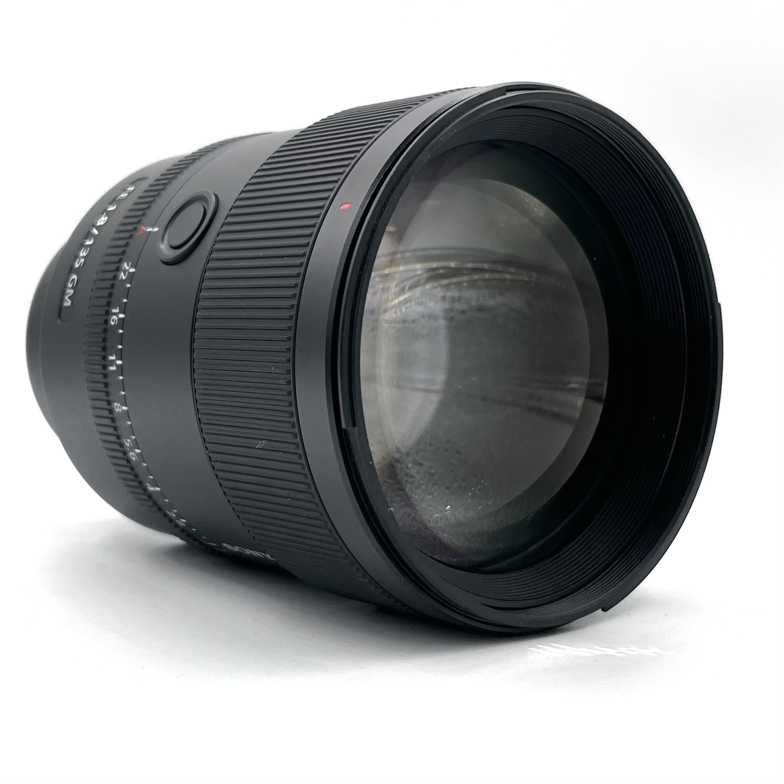 S-H-KHLC8H_2.jpeg - Sony FE 135mm F/1.8 GM Lens - Image 3
