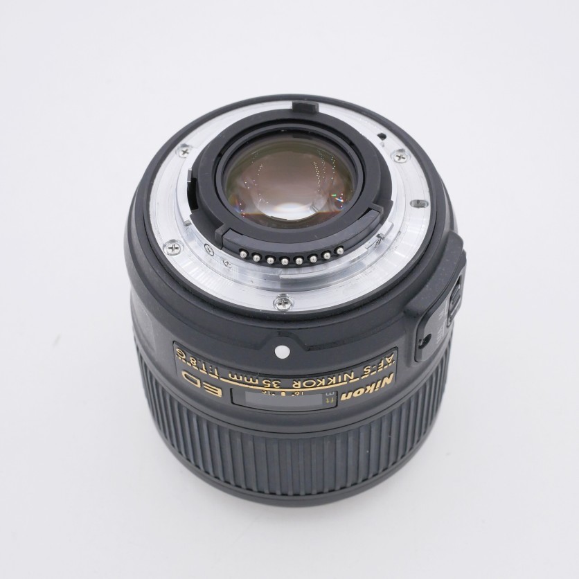 S-H-KN7H4P_2.jpg - Nikon AF-S Nikkor 35mm f1.8 G