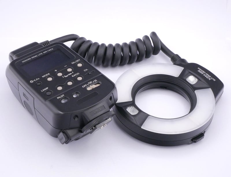 Canon MR-14EX Macro Ring Lite