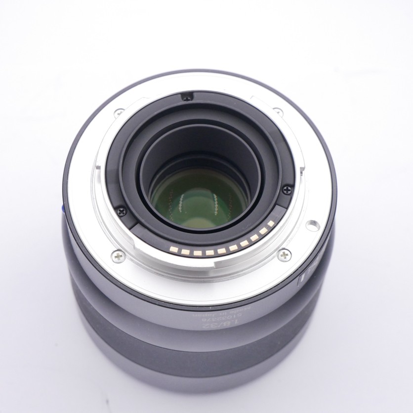 S-H-KXF5A9_3.jpg - Zeiss AF 32mm F/1.8 T* Planar Touit Lens in Sony E Mount (was $829) - Image 3