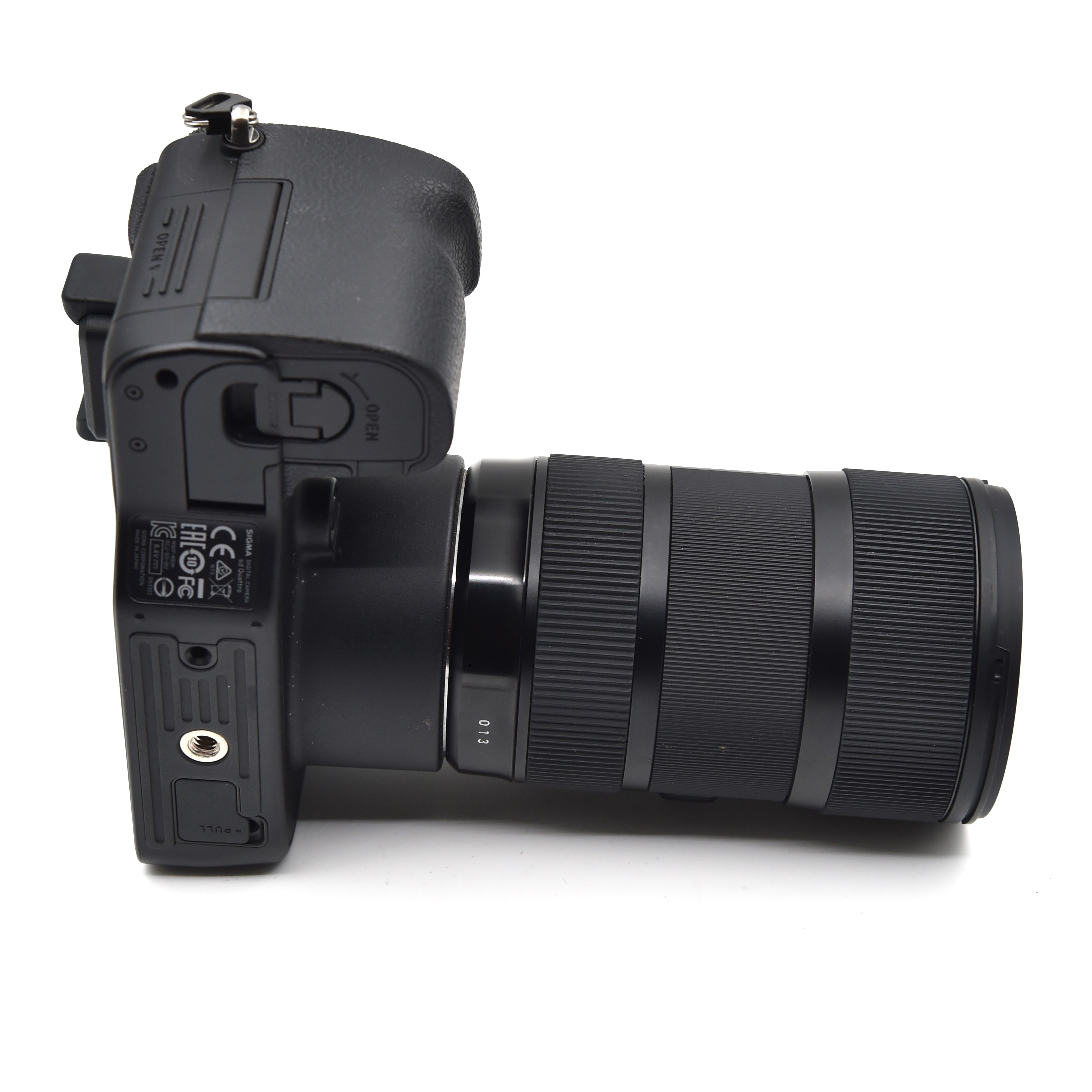 S-H-L3KDE7_3.jpg - Sigma SD Quattro Camera + Lenses Kit - Image 1