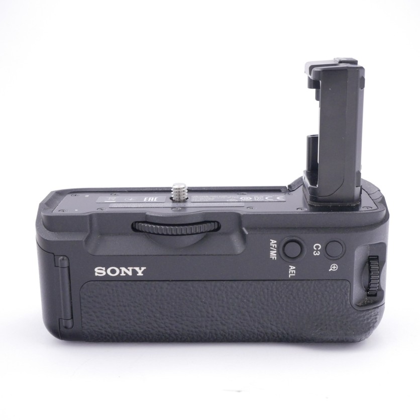 S-H-L4483A_2.jpg - Sony VG-C2EM Battery Grip (was $195) - Image 2