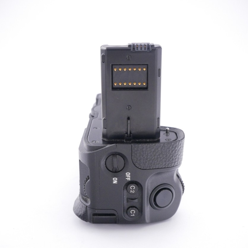 S-H-L4483A_3.jpg - Sony VG-C2EM Battery Grip (was $195) - Image 1
