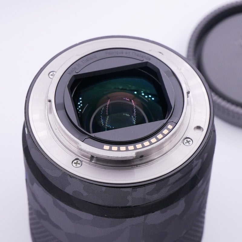 S-H-L9T85C_3.jpg - Zeiss AF 55mm F/1.8 ZA T* Sonnar Lens in Sony FE Mount - Thumbnail 1