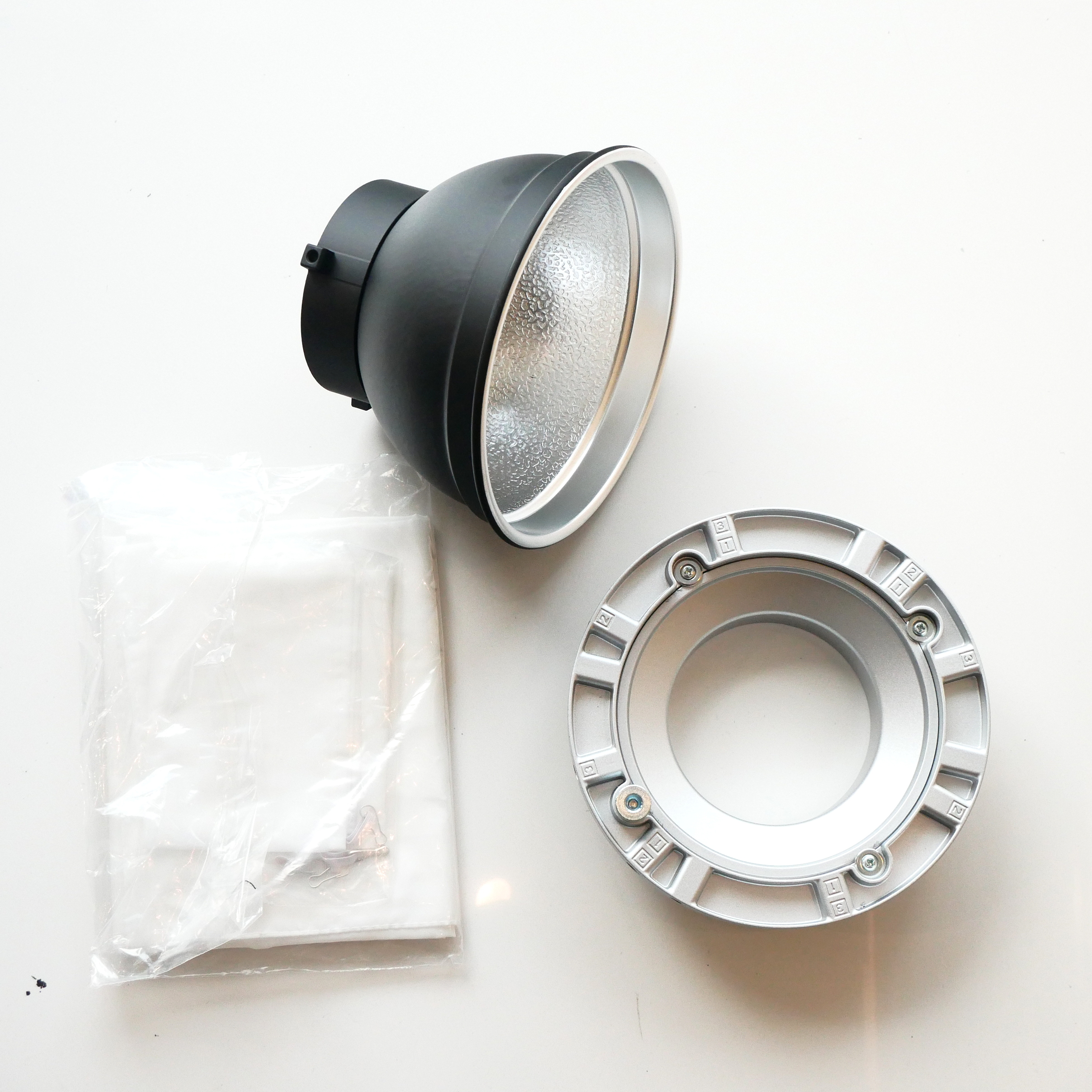 S-H-LD6HHU_4.jpg - Godox MS300-V LIght Kit - Image 6