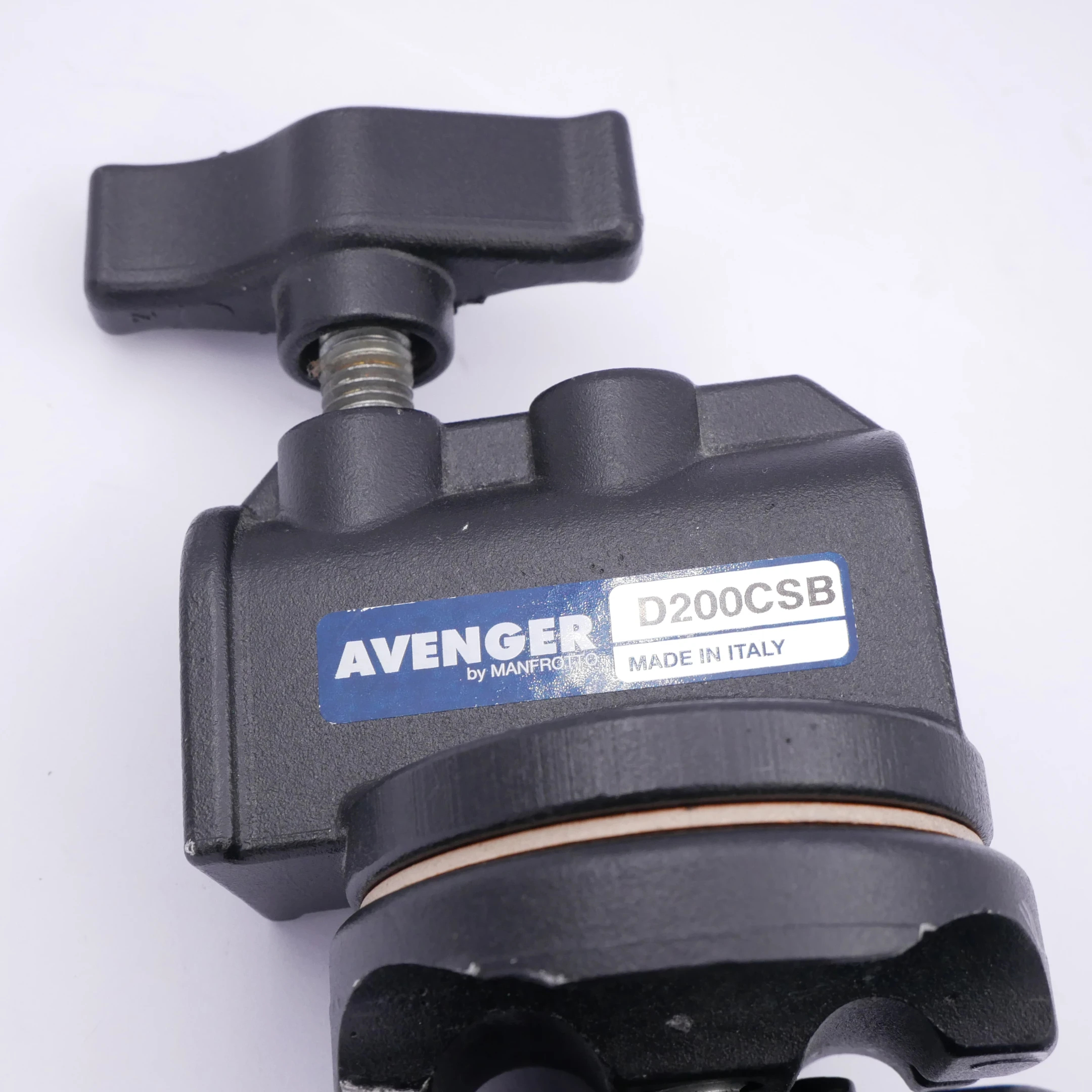 S-H-LMYV5C_3.webp - Manfrotto Avenger D200CSB w/16mm/ 5/8in Receiver, T-Knob - Image 2