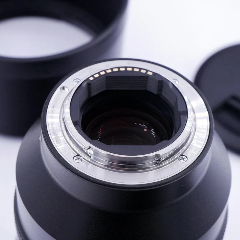 S-H-LY266M_3.webp - Sony FE 135mm F/1.8 GM Lens - Image 2