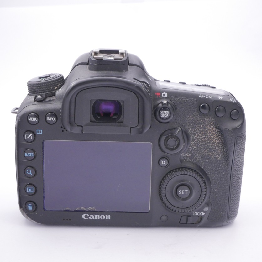 S-H-MEAYUF_2.jpg - Canon EOS 7D Mk II Body - 117k Frames 
