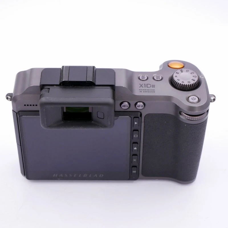 S-H-MXSYM6_3.webp - Hasselblad X1D II Body - Image 1