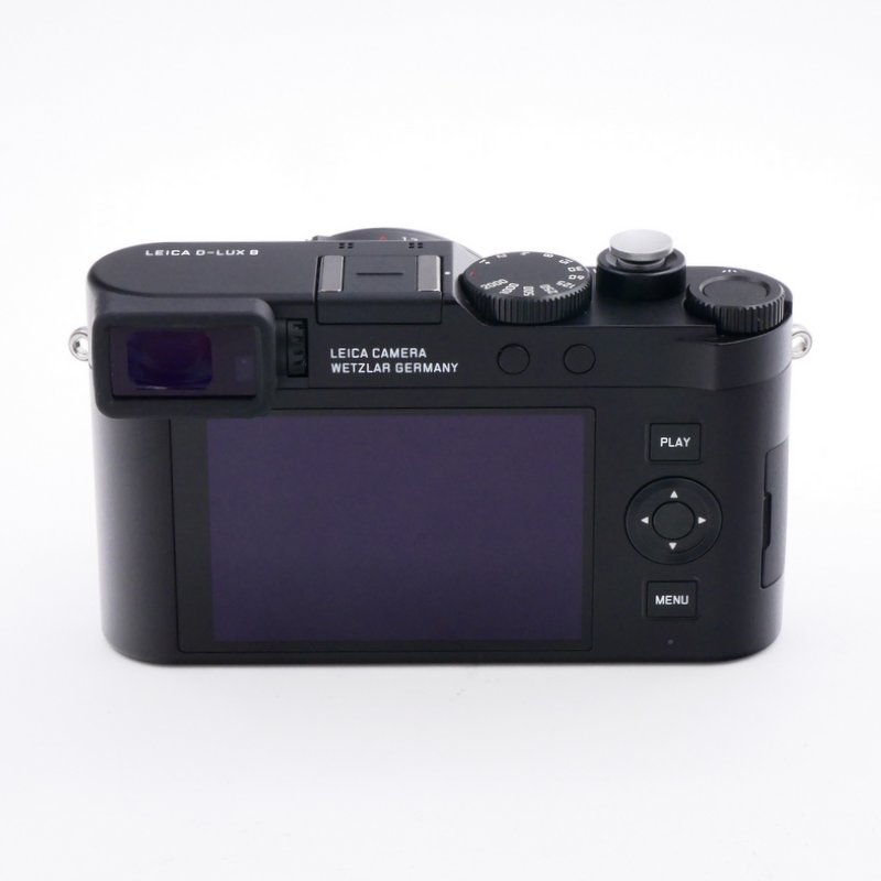 S-H-MYKHXR_2.jpg - Leica D-Lux 8 + HandGrip + Automatic Lens Cap  - Image 3