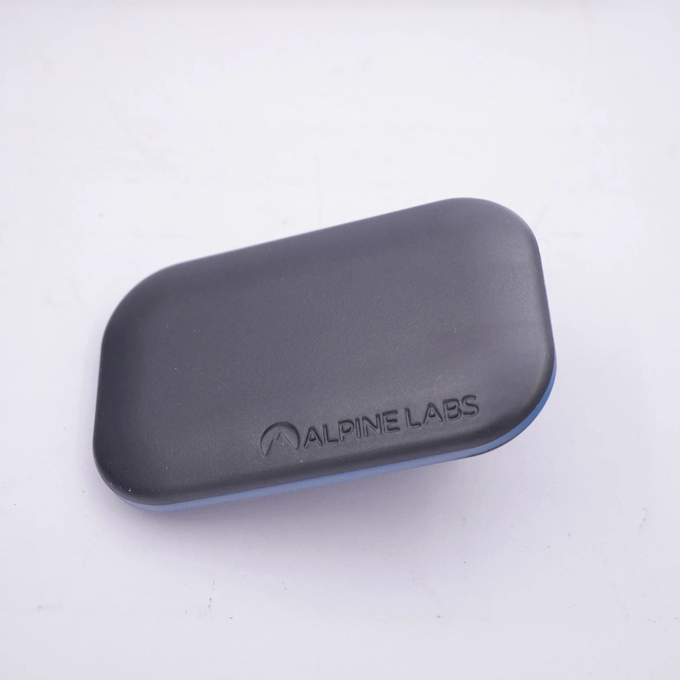 S-H-NK76YP_2.webp - Alpine Labs Pulse Bluetooth Camera Remote - Thumbnail 2