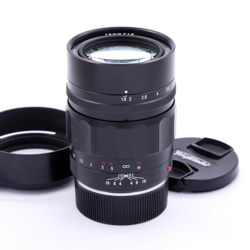 Voigtlander MF 75mm F/1.8 Heliar Classic Lens in Leica M Mount + Matching Vented Metal Hood
