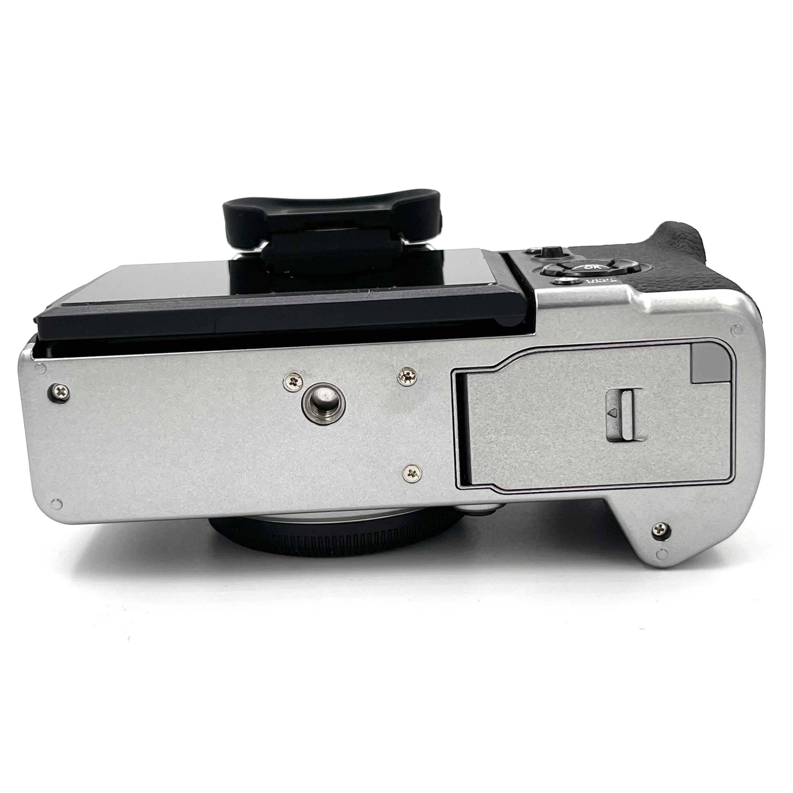 S-H-NMPYXE_4.jpeg - Fujifilm X-T5 Body Silver - Image 1