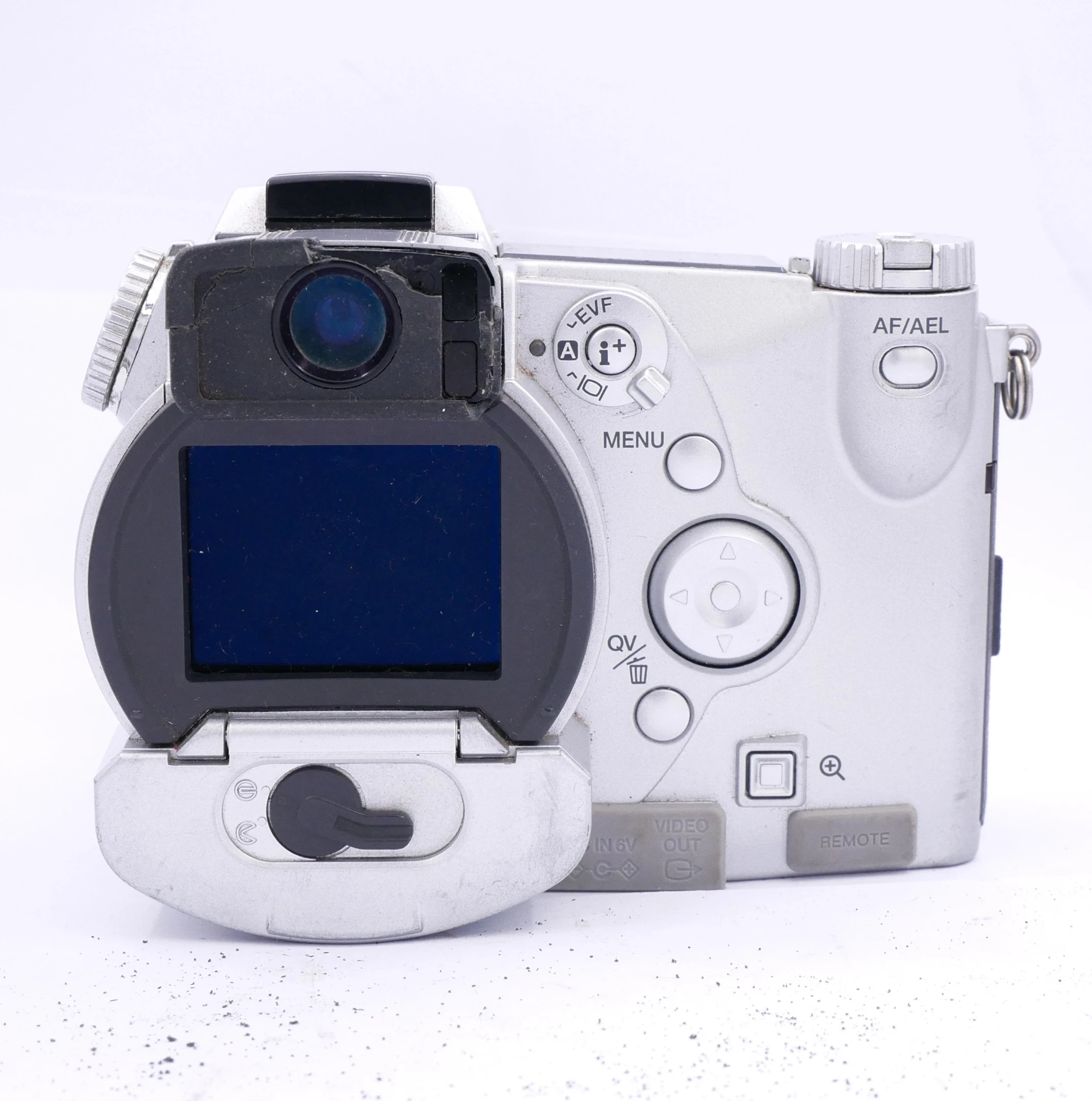 S-H-NNHWCU_3.webp - Minolta Dimage 7 - Image 1