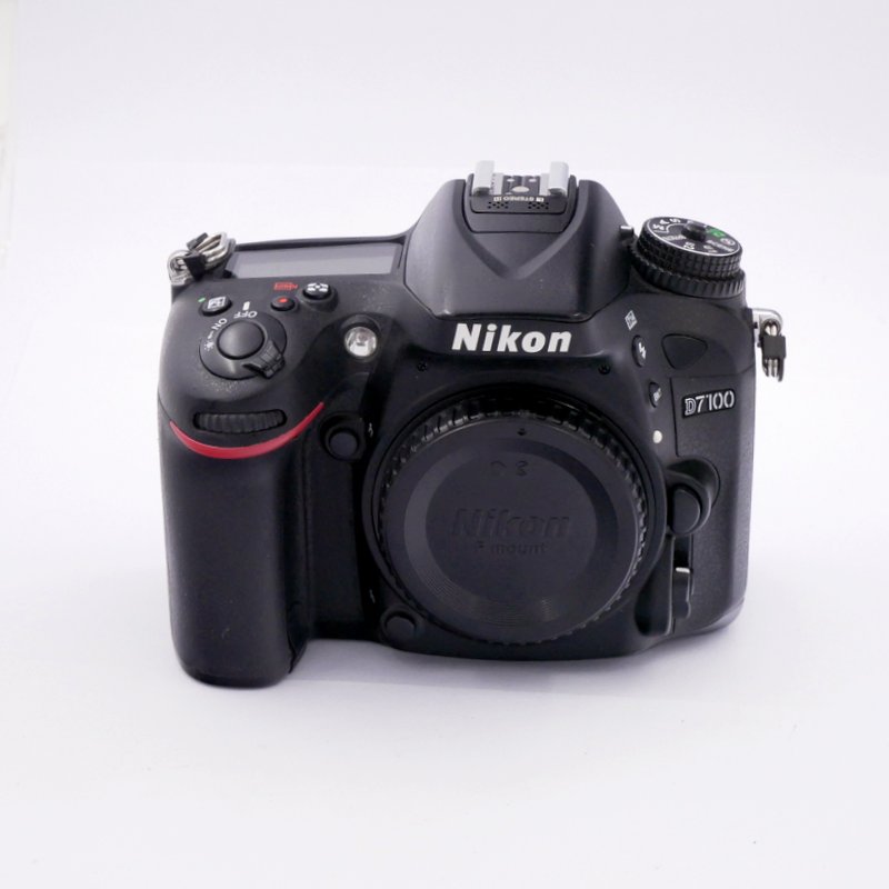Best image for Nikon D7100 Body Only (53k shutter)