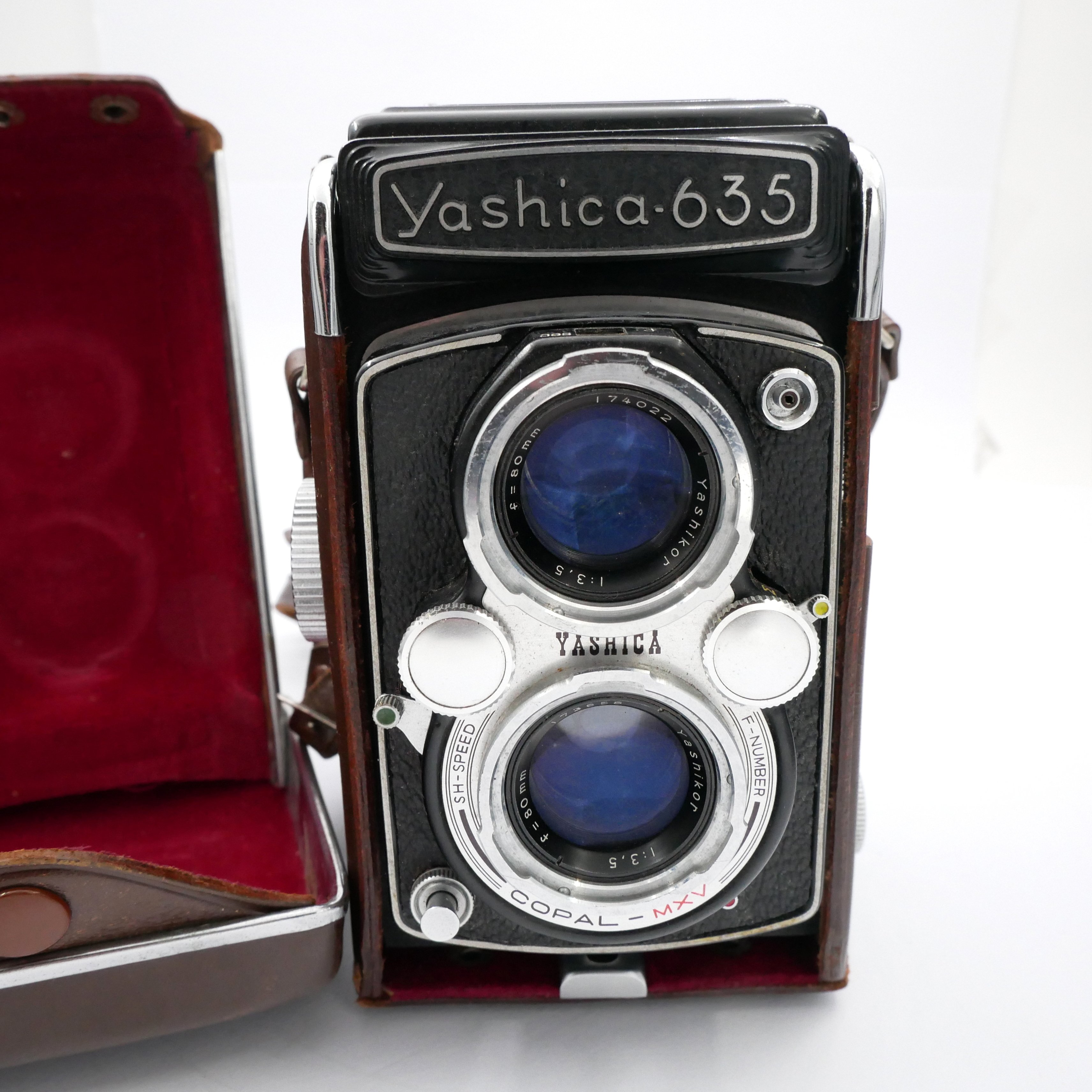 Best image for Yashica 635 TLR