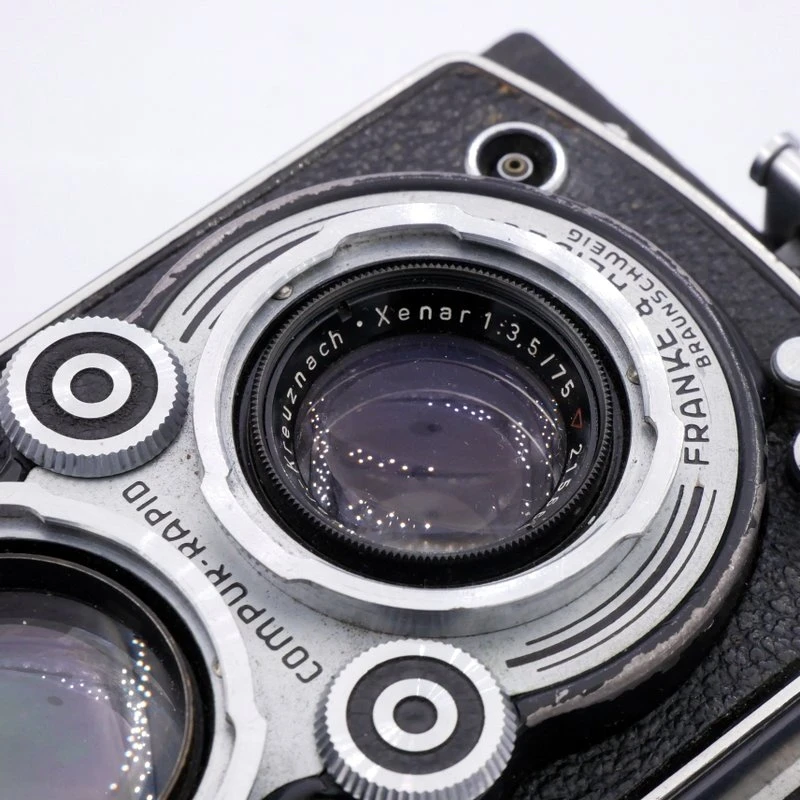 S-H-PAARLA_4.webp - Rolleiflex Automat (X sync / II) w/ 75mm F/3.5 Xenar Lens - Image 3