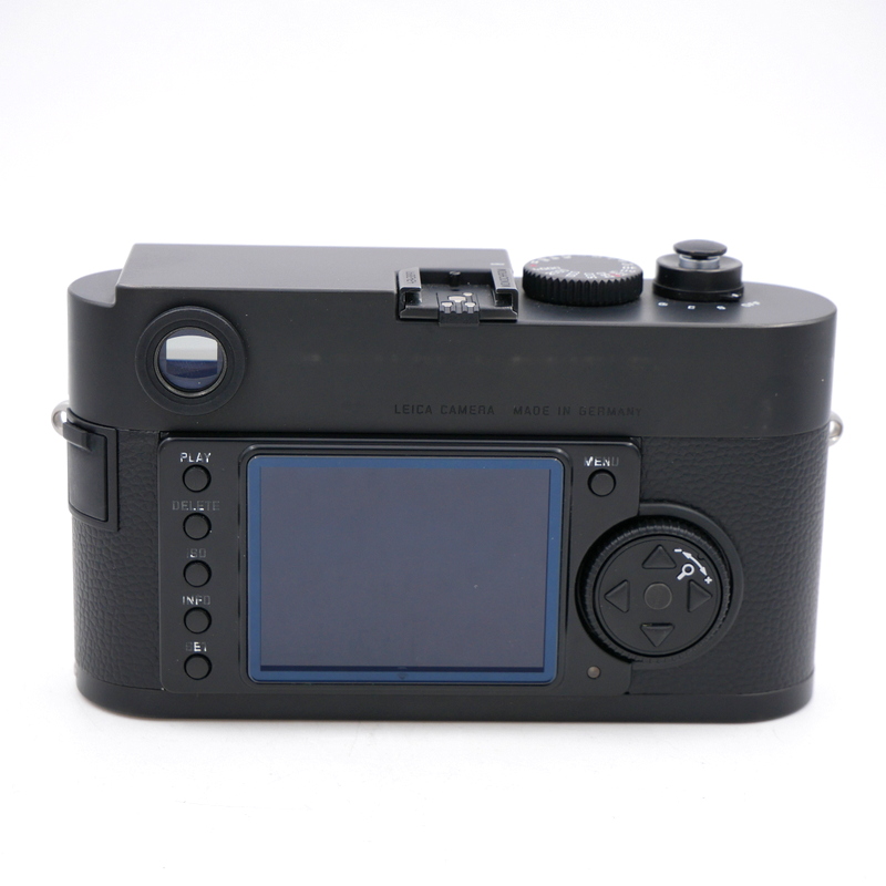 S-H-PTLYR3_6.jpg - Leica Monochrom Body - (See Description) Model 10 760 - Image 1