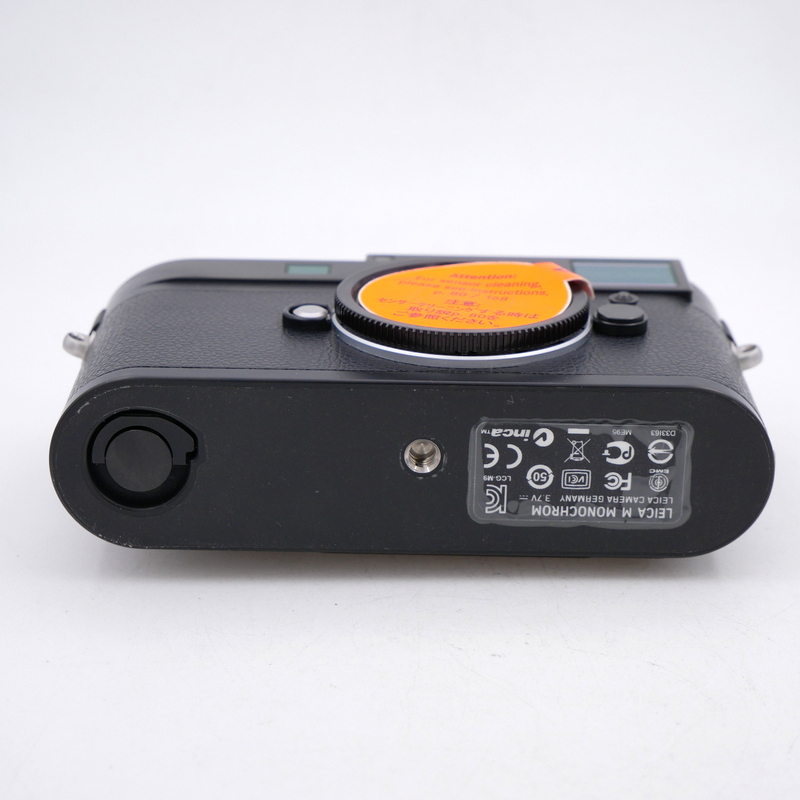 S-H-PTLYR3_8.jpg - Leica Monochrom Body - (See Description) Model 10 760 - Image 2