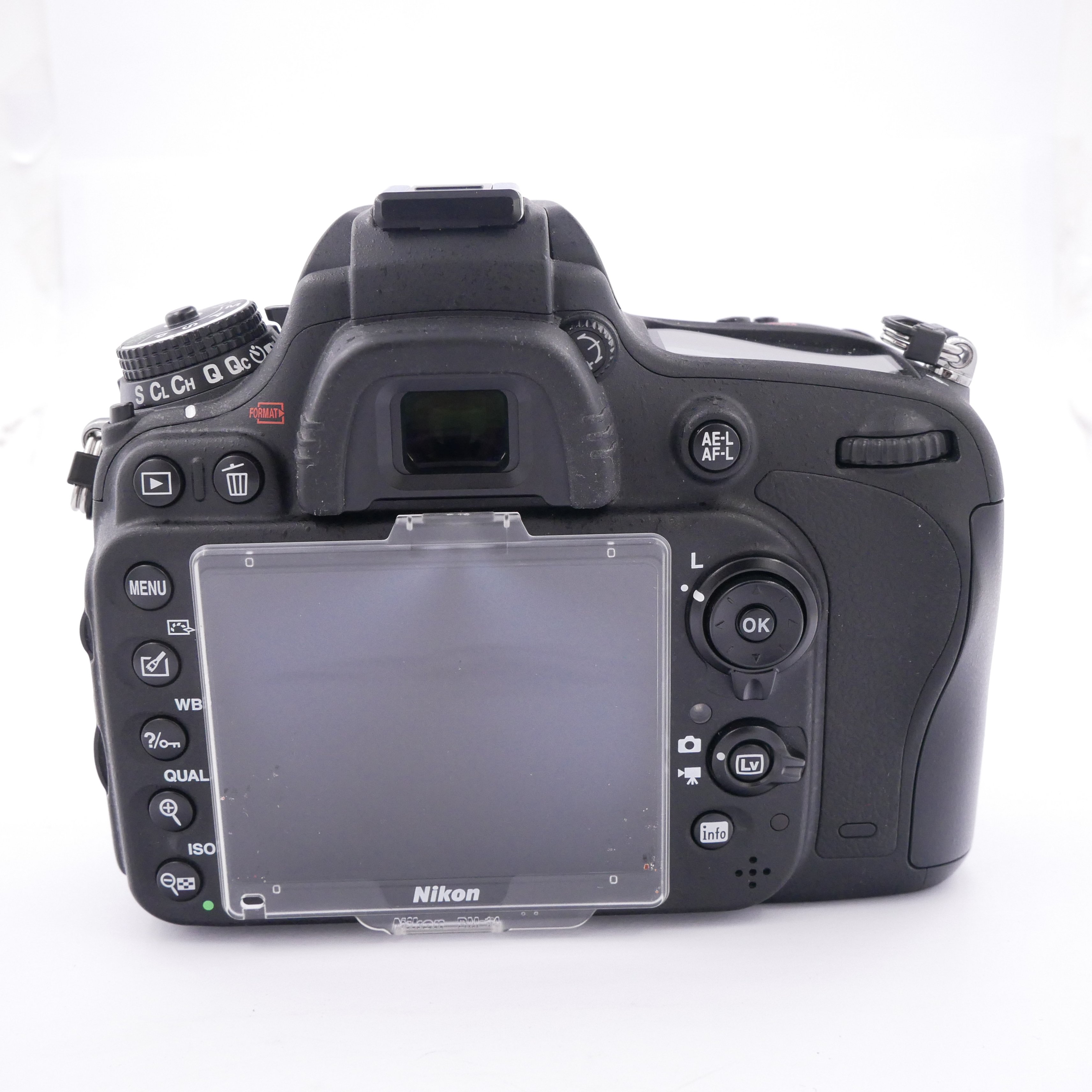 S-H-PVM8L4_2.jpg - Nikon D610 Body Only Sub 4,400 Frames! + MB-D14 Battery Grip - Image 3