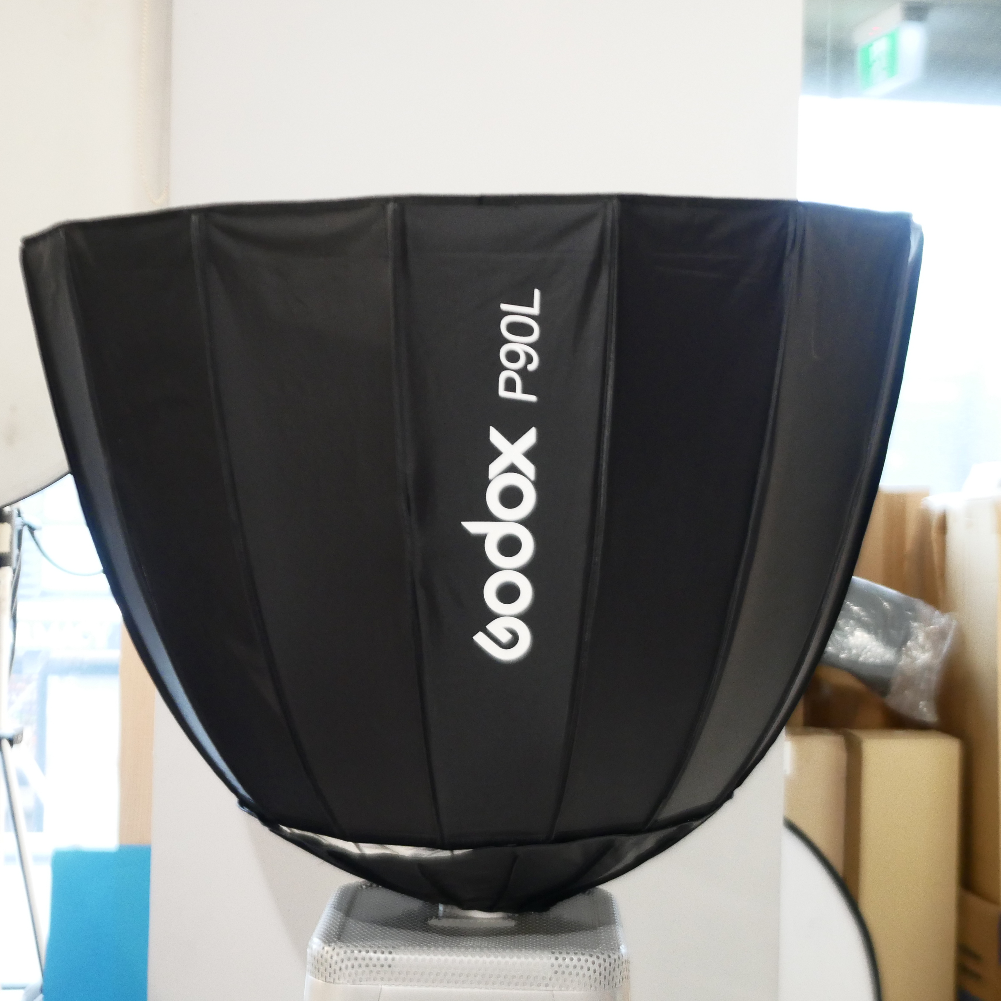 Godox P90L Softbox with Bowens - Best Available Image