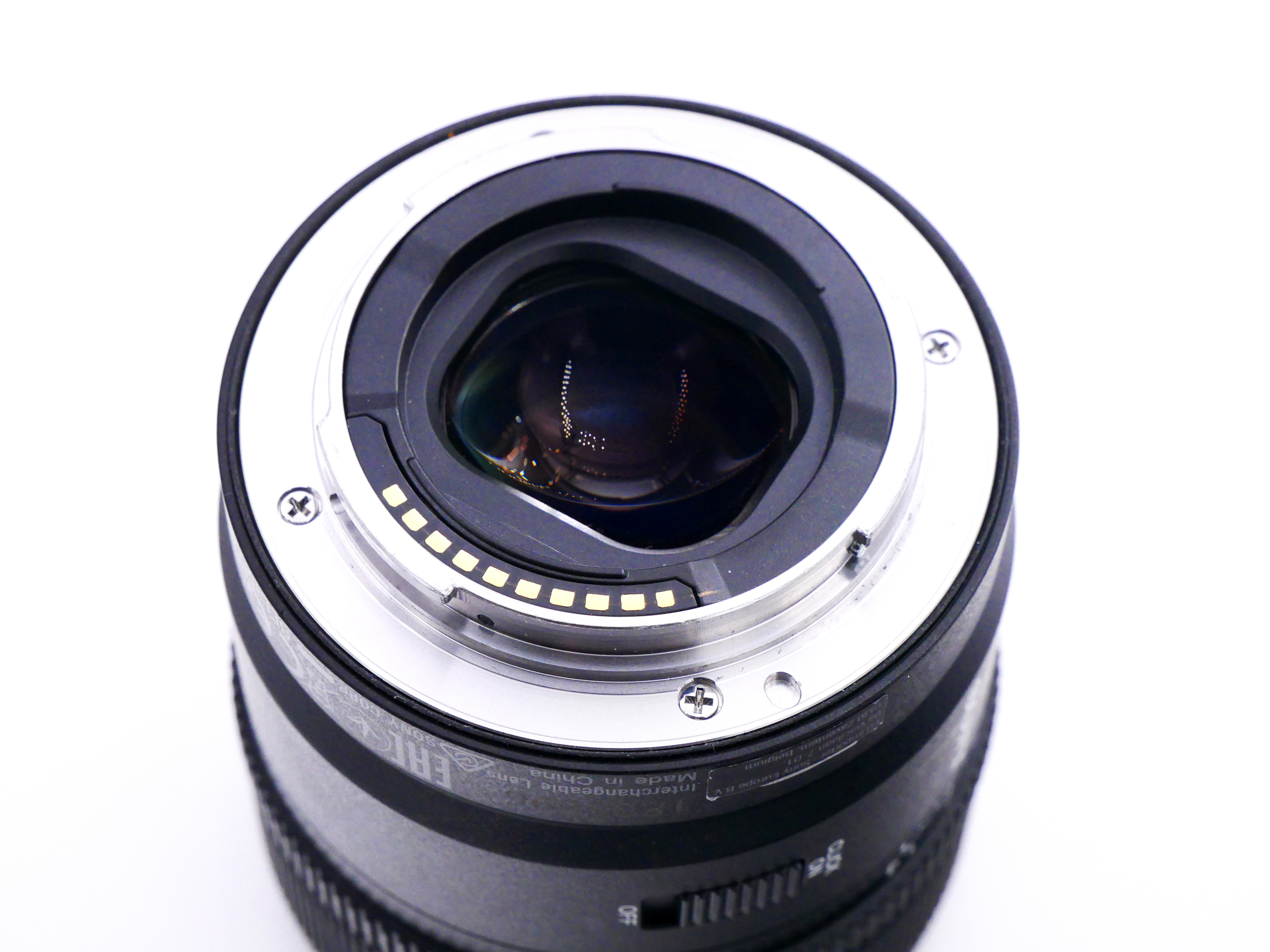 S-H-R6UENS_3.jpg - Sony E 15mm F1.4 G Lens - Image 1
