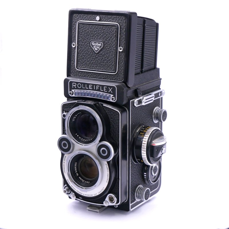 Rolleiflex 3.5F "Whiteface" with Zeiss 75mm F/3.5 Planar Lens + Accessories - Best Available Image
