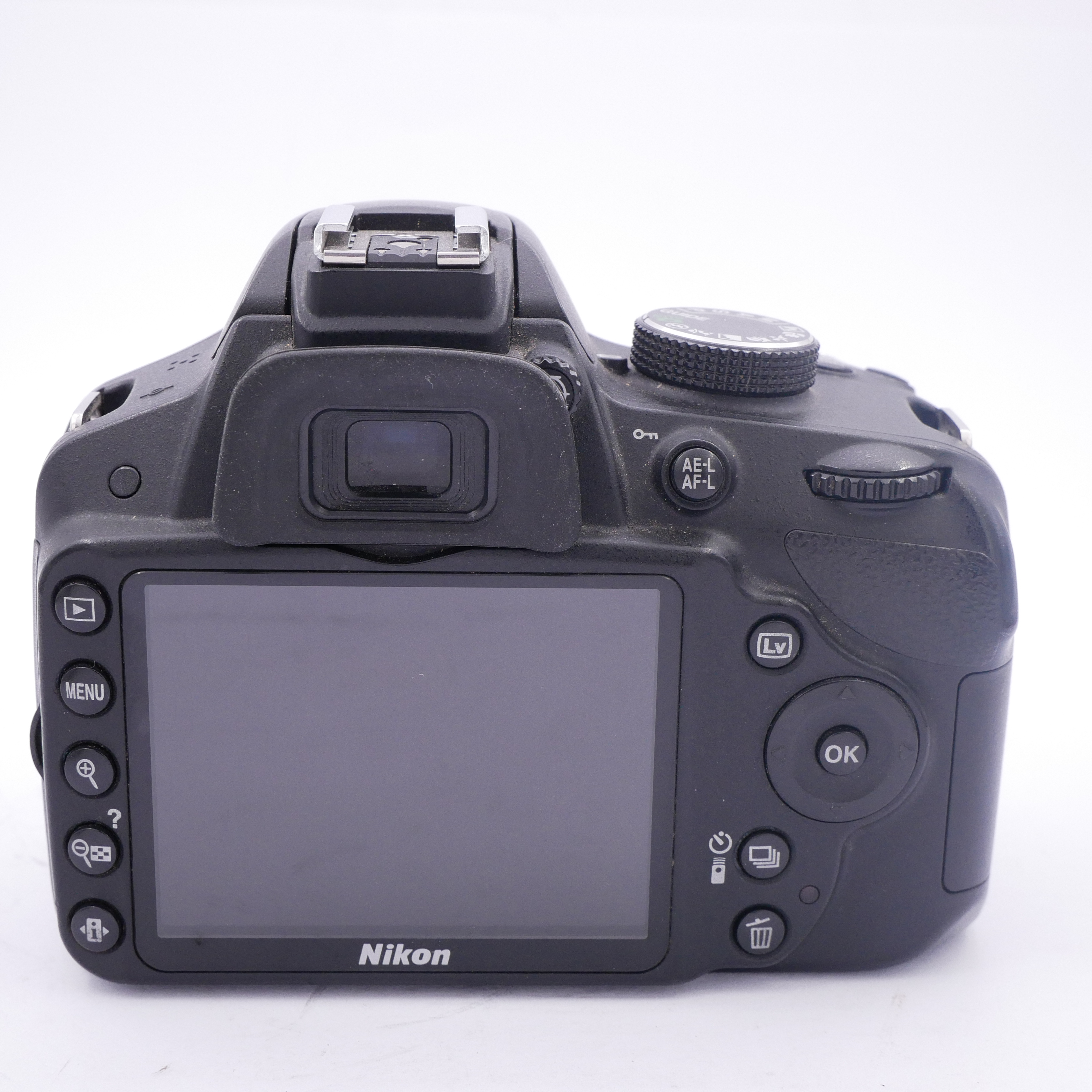 S-H-RU2PM7_2.jpg - Nikon D3200 Body Only 3,900 Frames - Image 1
