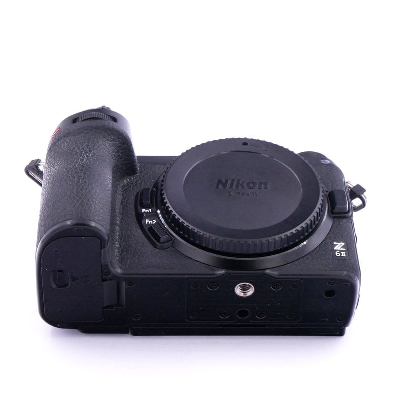 S-H-RYEYVY_4.jpg - Nikon Z6 II Body - 42K Frames - Thumbnail 3