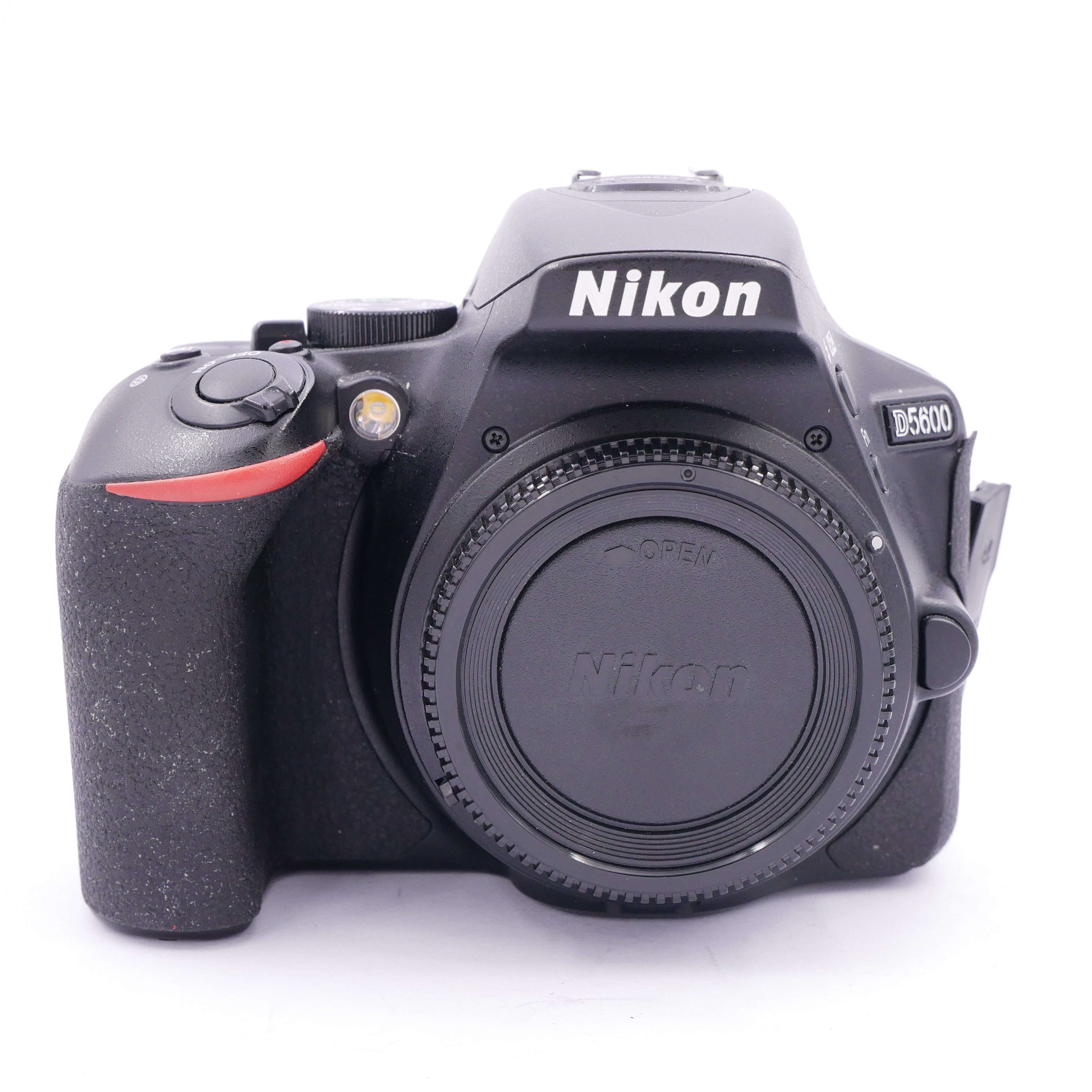 Best image for Nikon D5600 + 18-55mm F/3.5-5.6 G VR - 21K Frames