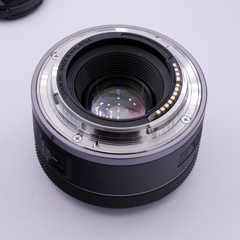 S-H-S43JFW_3.jpg - Canon RF 50mm F/1.8 STM Lens - Thumbnail 2
