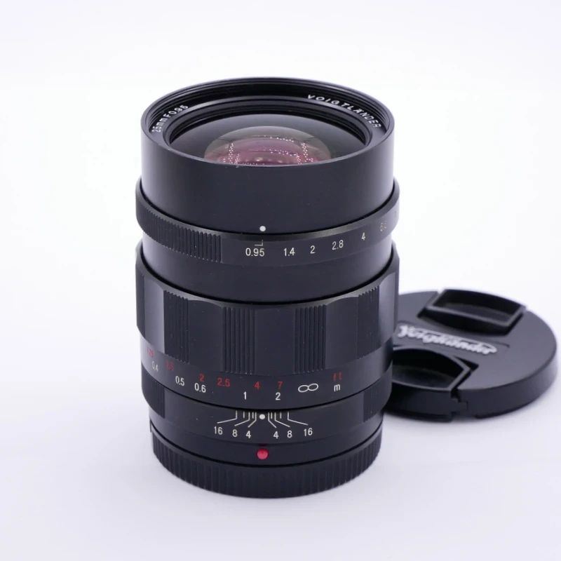 Best image for Voigtlander MF 25mm F/0.95 Nokton Lens in Micro 4/3s Mount