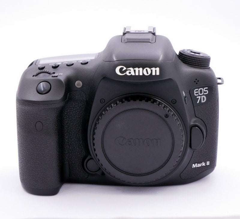 Best image for Canon Eos 7D II Body - 34K Frames