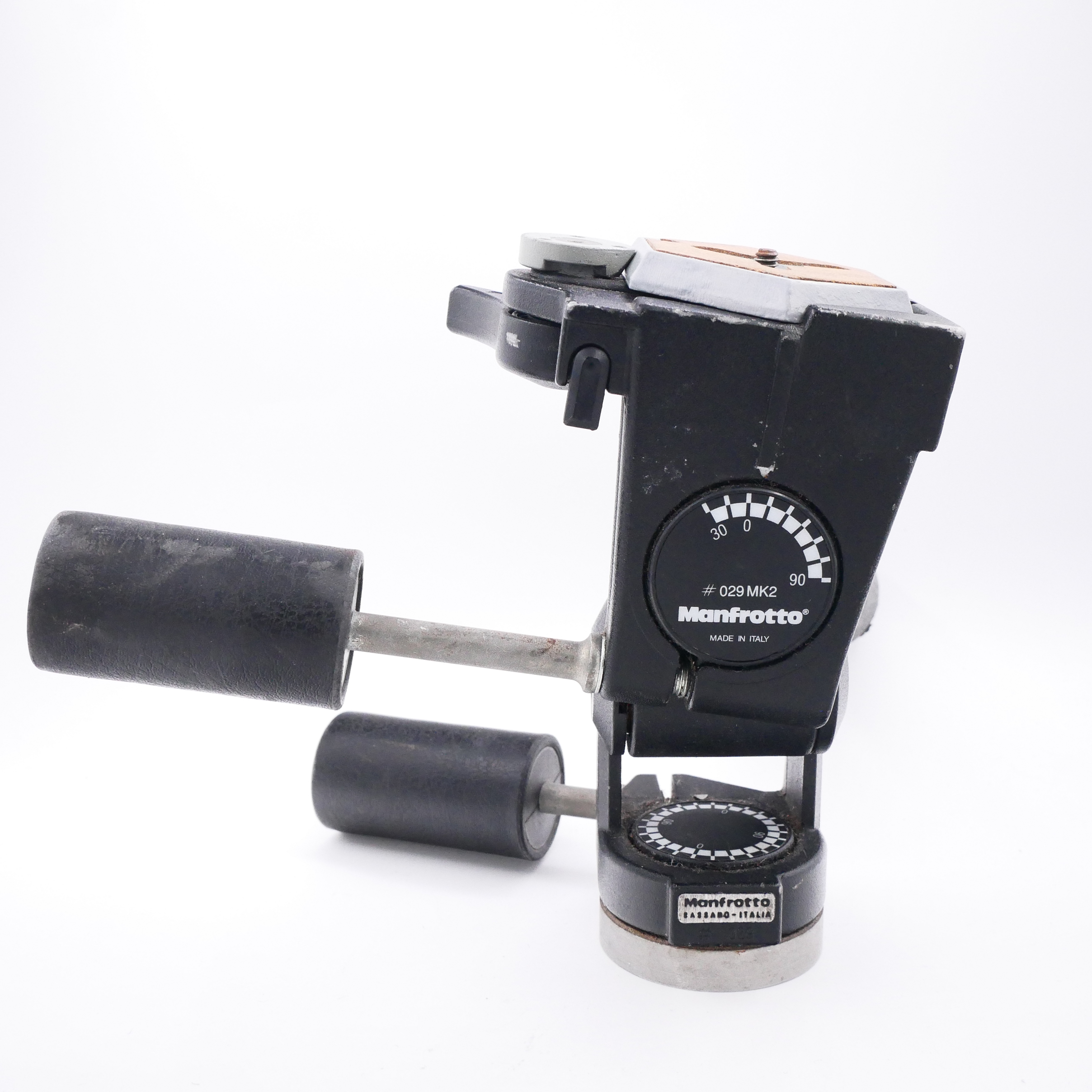 Manfrotto #029 MK2 3-Way Panhead - Best Available Image
