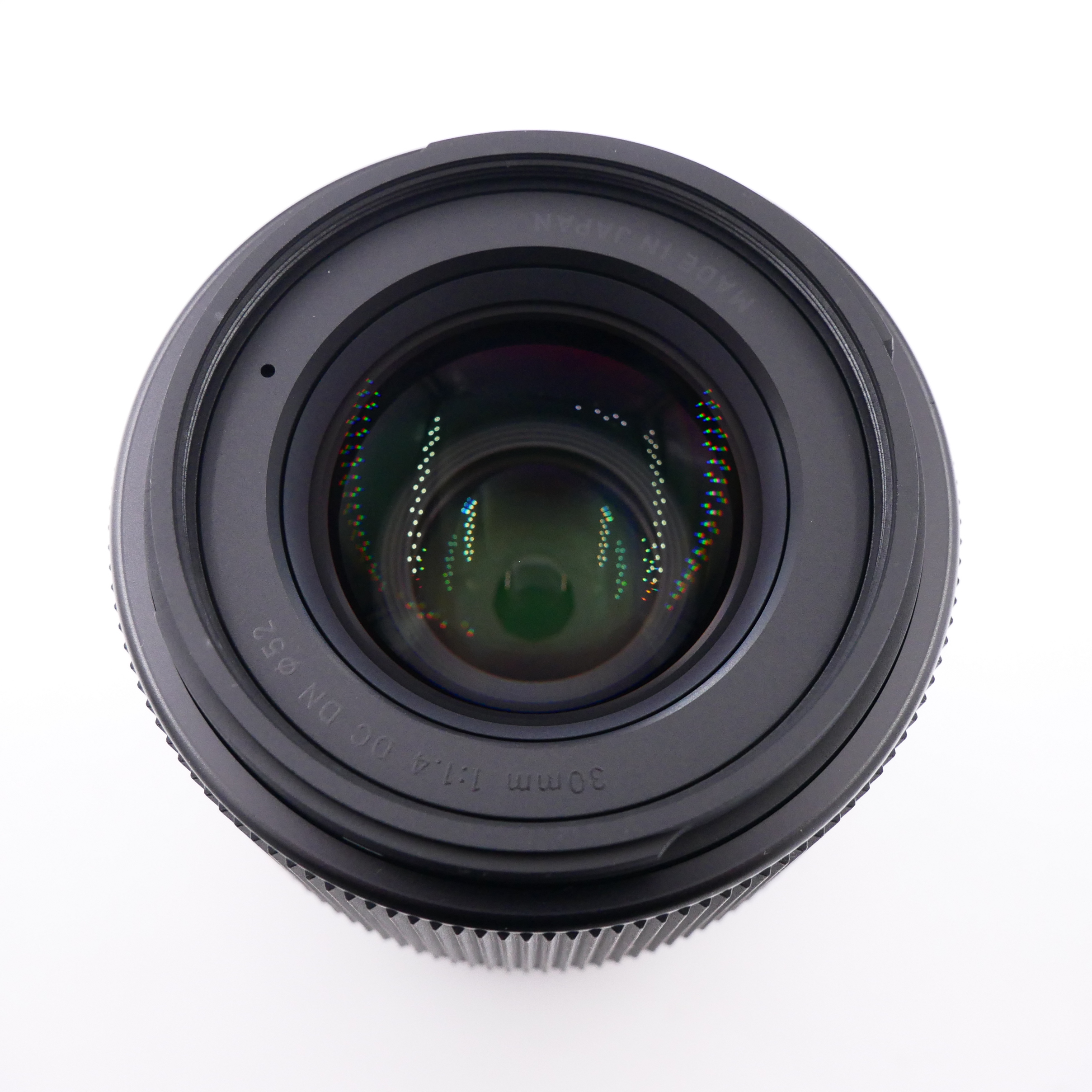 S-H-T63EU8_2.jpg - Sigma 30mm F1.4 C DC DN Lens for Fujifilm X-Mount - Image 2