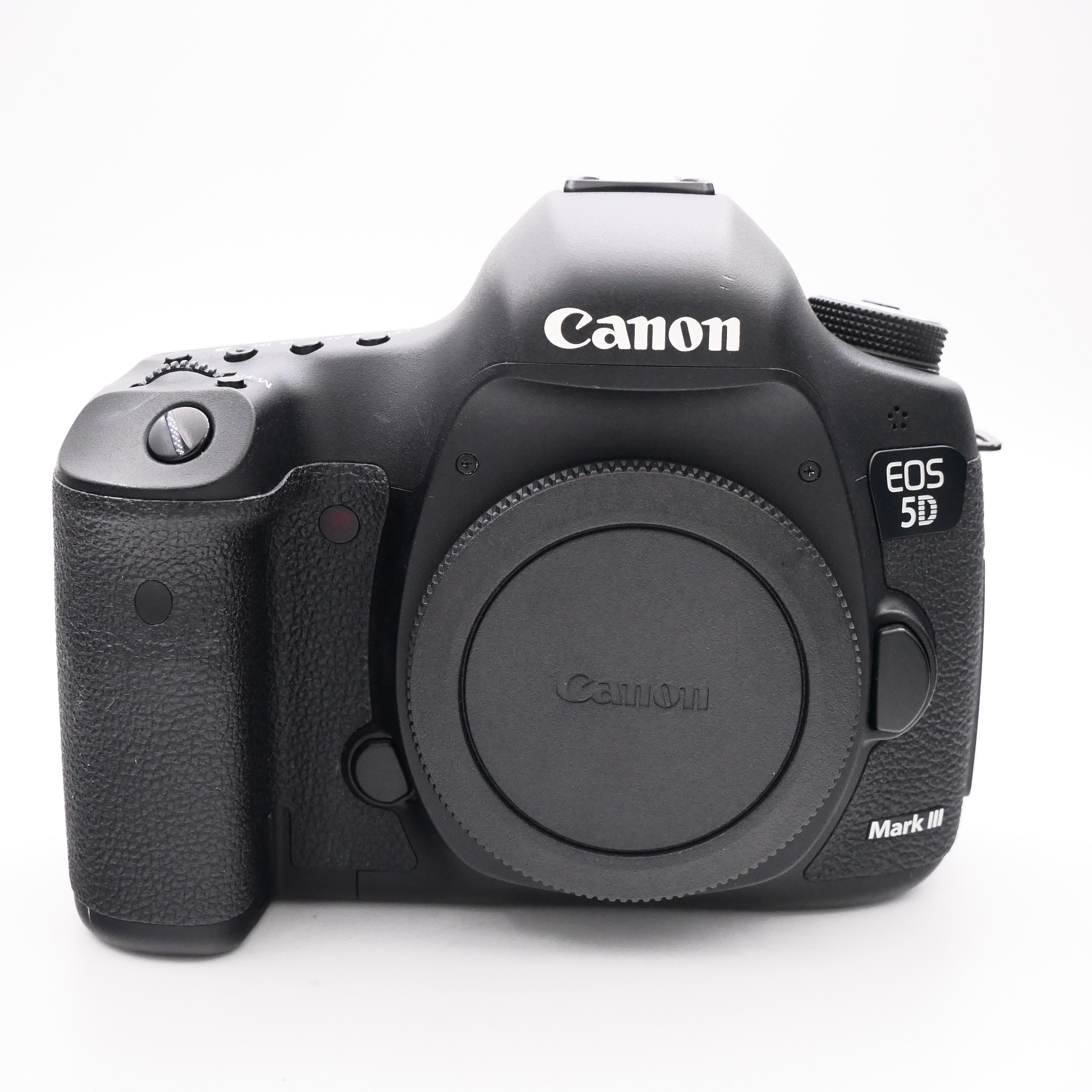 Best image for Canon EOS 5D III Body Only 25,000k Frames