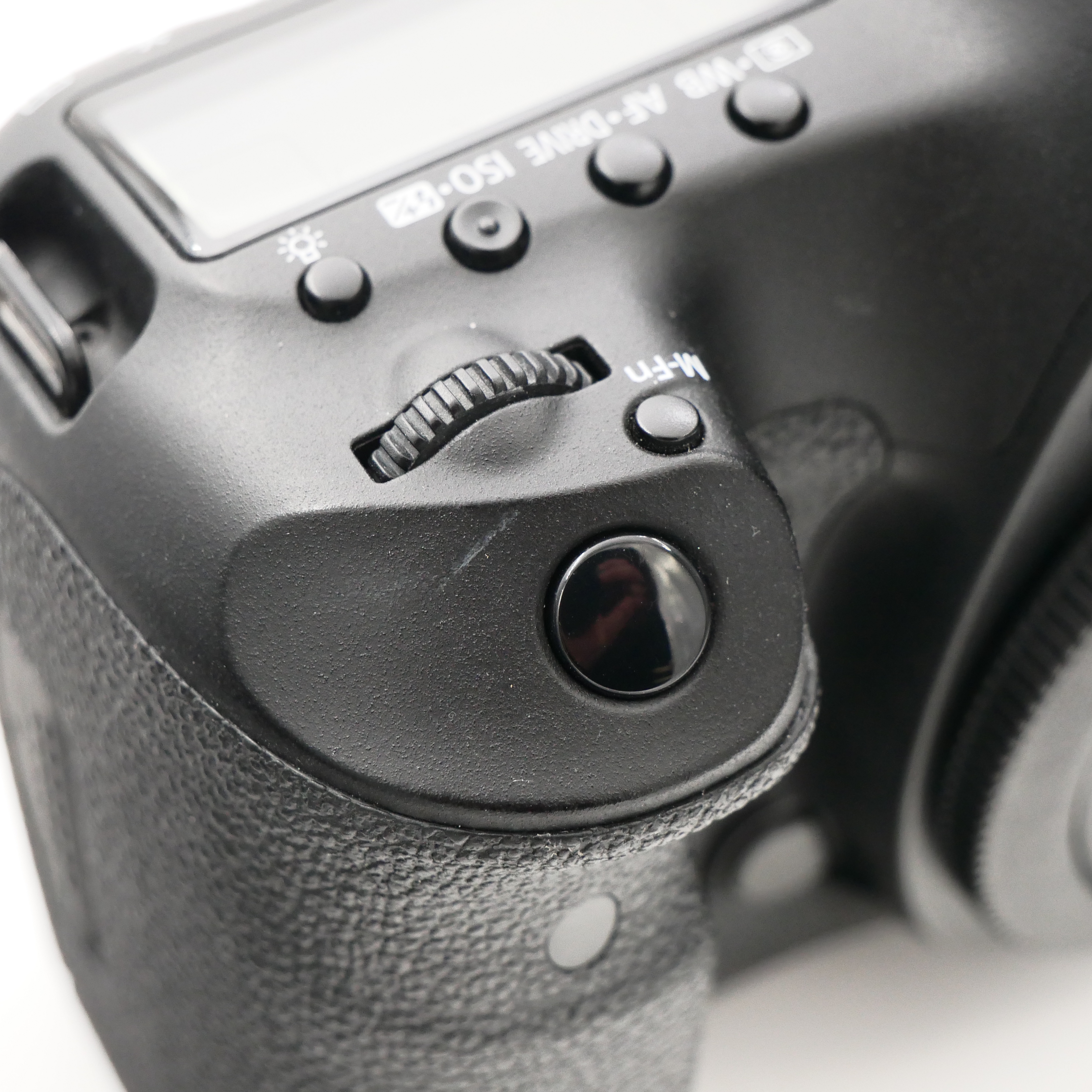 S-H-THXV74_2.jpg - Canon EOS 5D III Body Only 25,000k Frames - Image 1