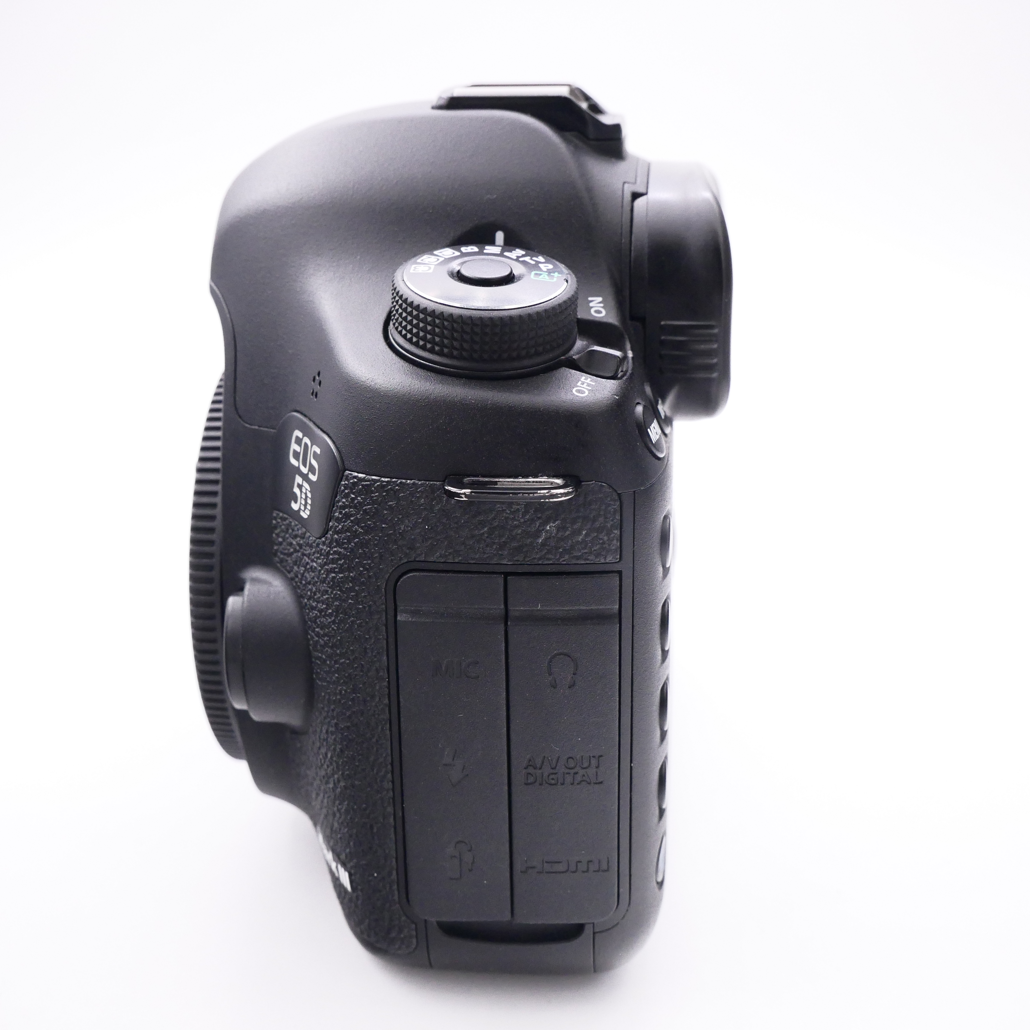 S-H-THXV74_4.jpg - Canon EOS 5D III Body Only 25,000k Frames - Image 2