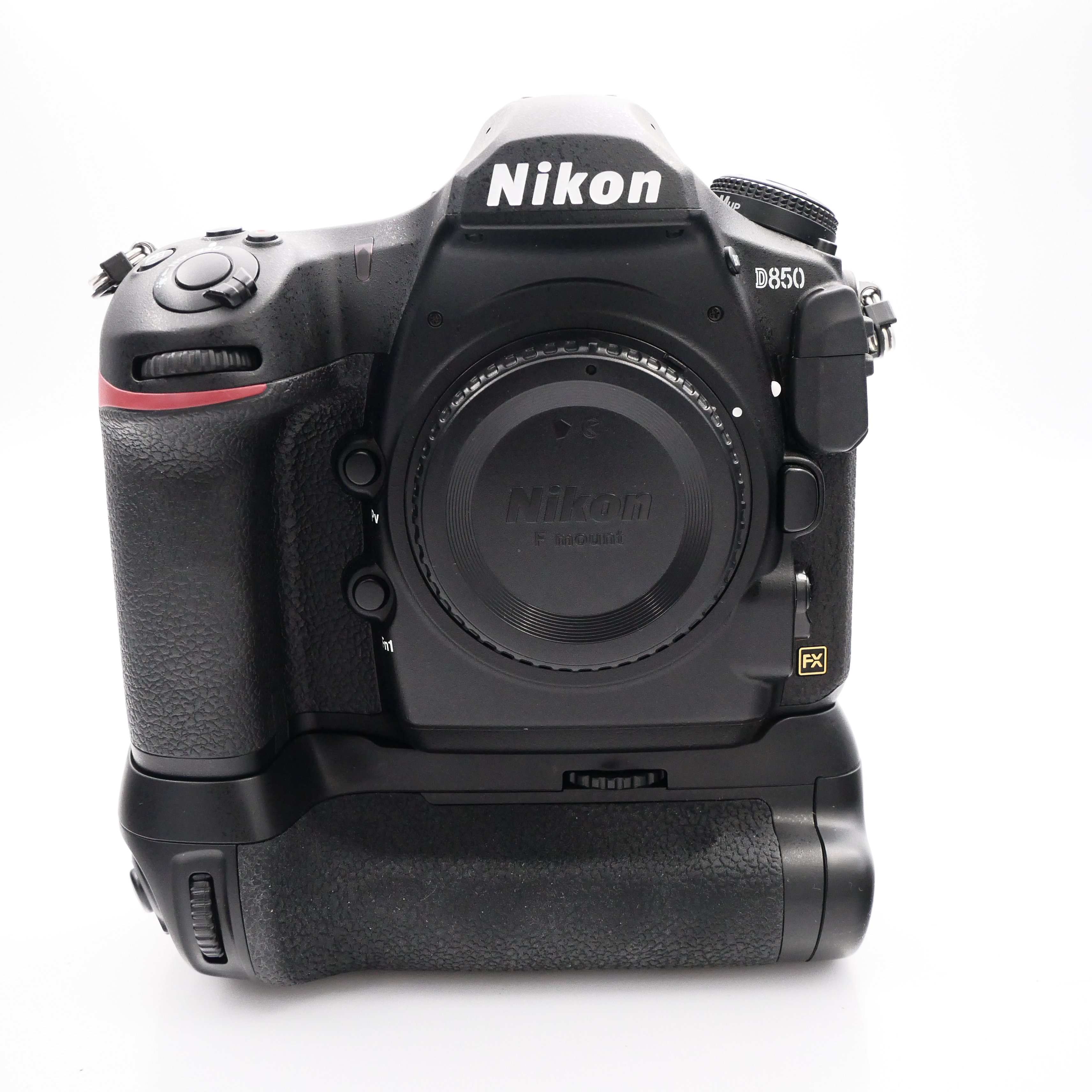 Best image for Nikon D850 + BG-N19 Battery Grip