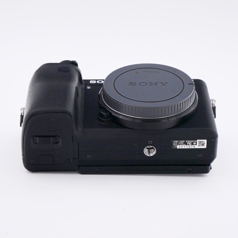 S-H-U63T7V_4.jpg - Sony A6300 Body - Sub 2K Frames! - Image 1