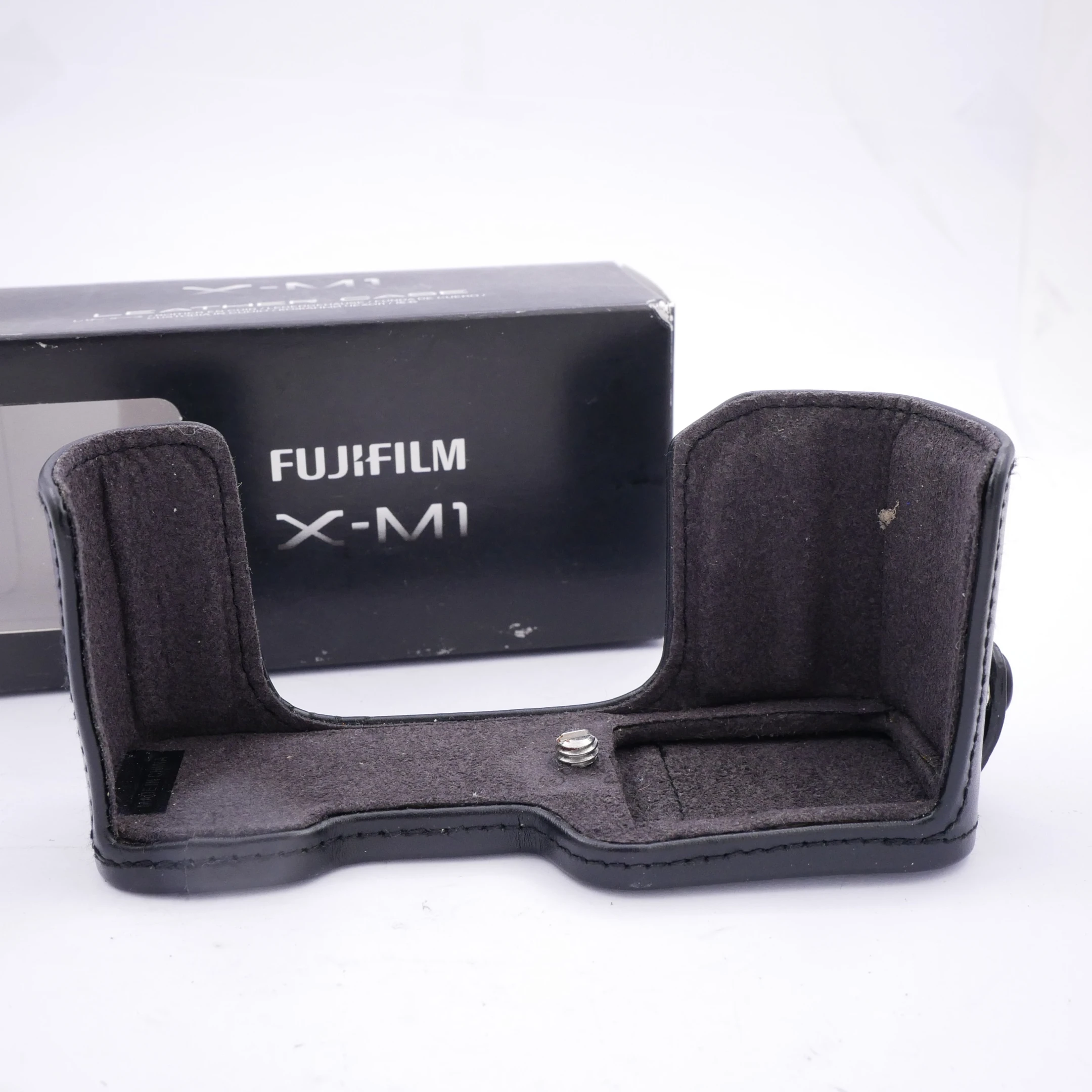 S-H-U7ULLP_1.webp - Fujifilm X-M1 Black Leather Half Case (was $89) - Image 1