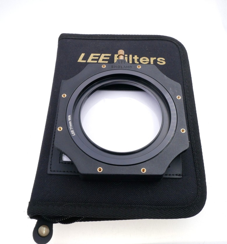 S-H-UHHH42_2.jpg - Lee filter kit 0.6ND GS/0.9ND GS W/ Lee 77mm W/A filter holder 